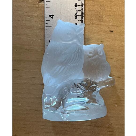 Frosted & Clear Glass Two Owls sitting on branch. Birds. Shelf Decor.Paperweight - Picture 11 of 11